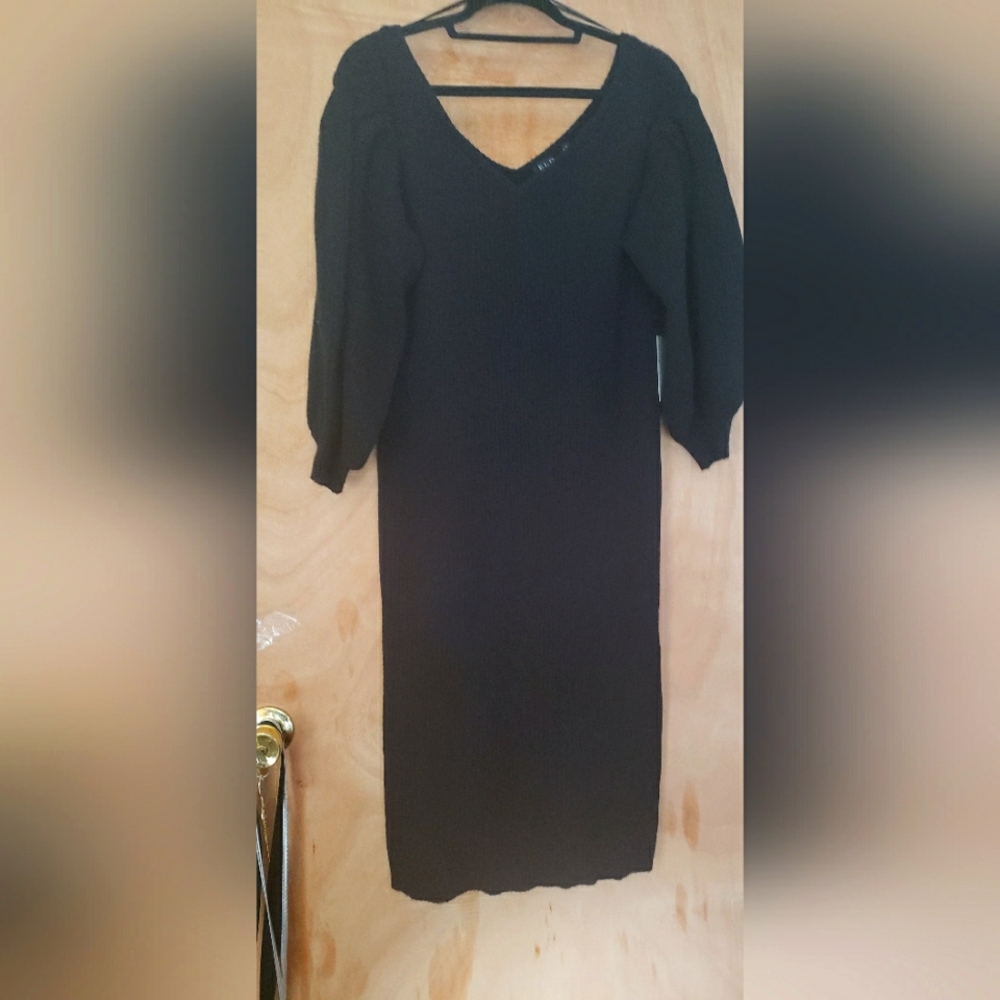 ELOQUII NEW BLACK RIBBED SWEATER DRESS W A DEEP V, BACK AND FRONT DRESS,  18/20